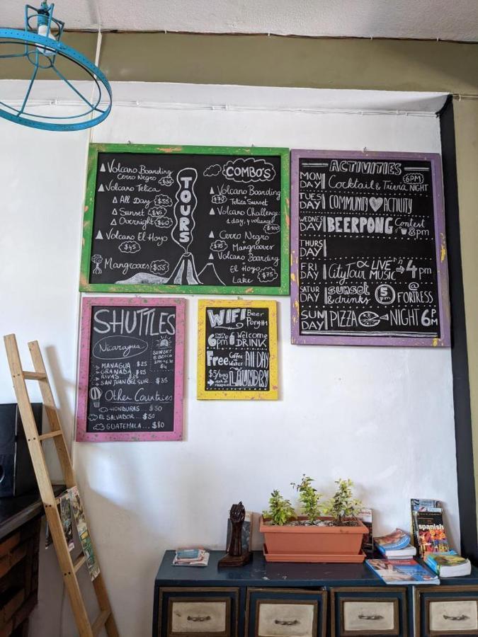 The Spot Hostel León Екстериор снимка
