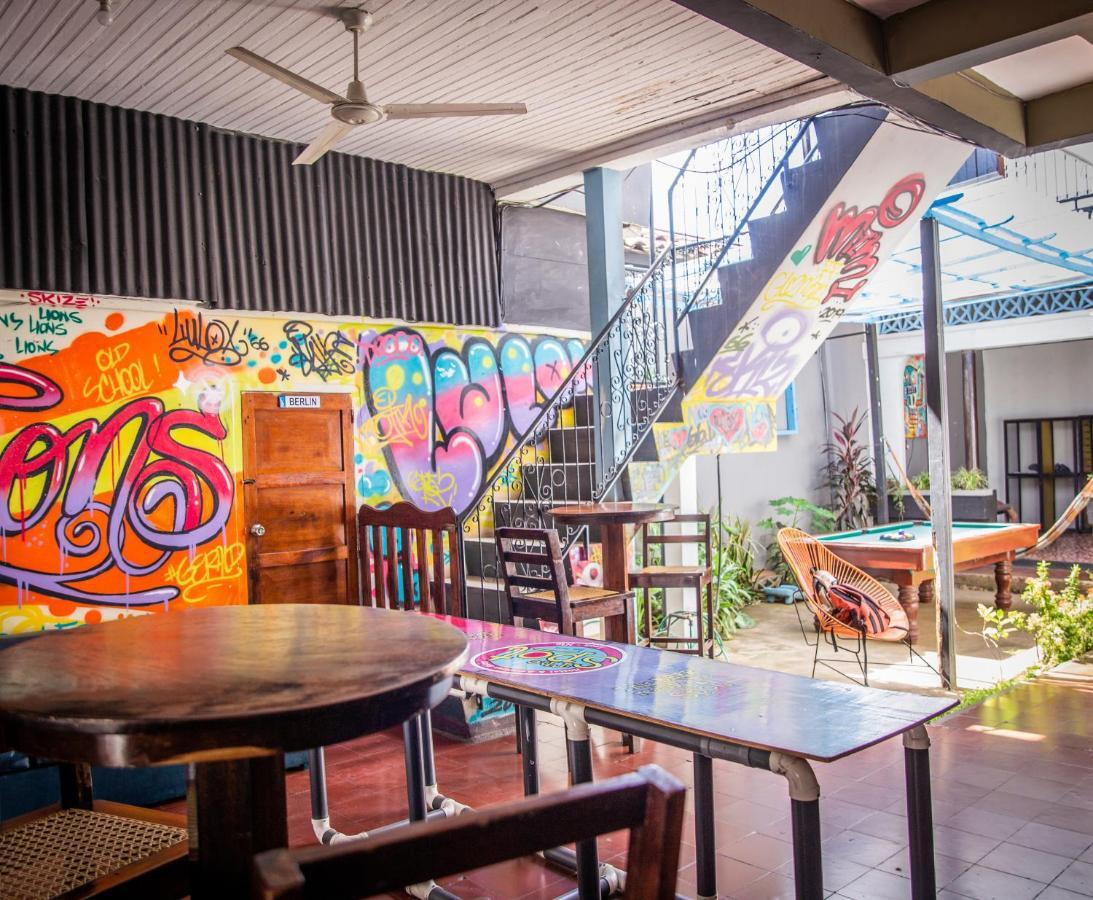 The Spot Hostel León Екстериор снимка