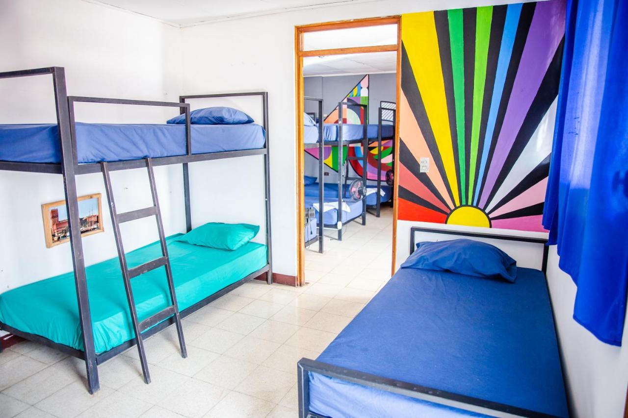 The Spot Hostel León Екстериор снимка