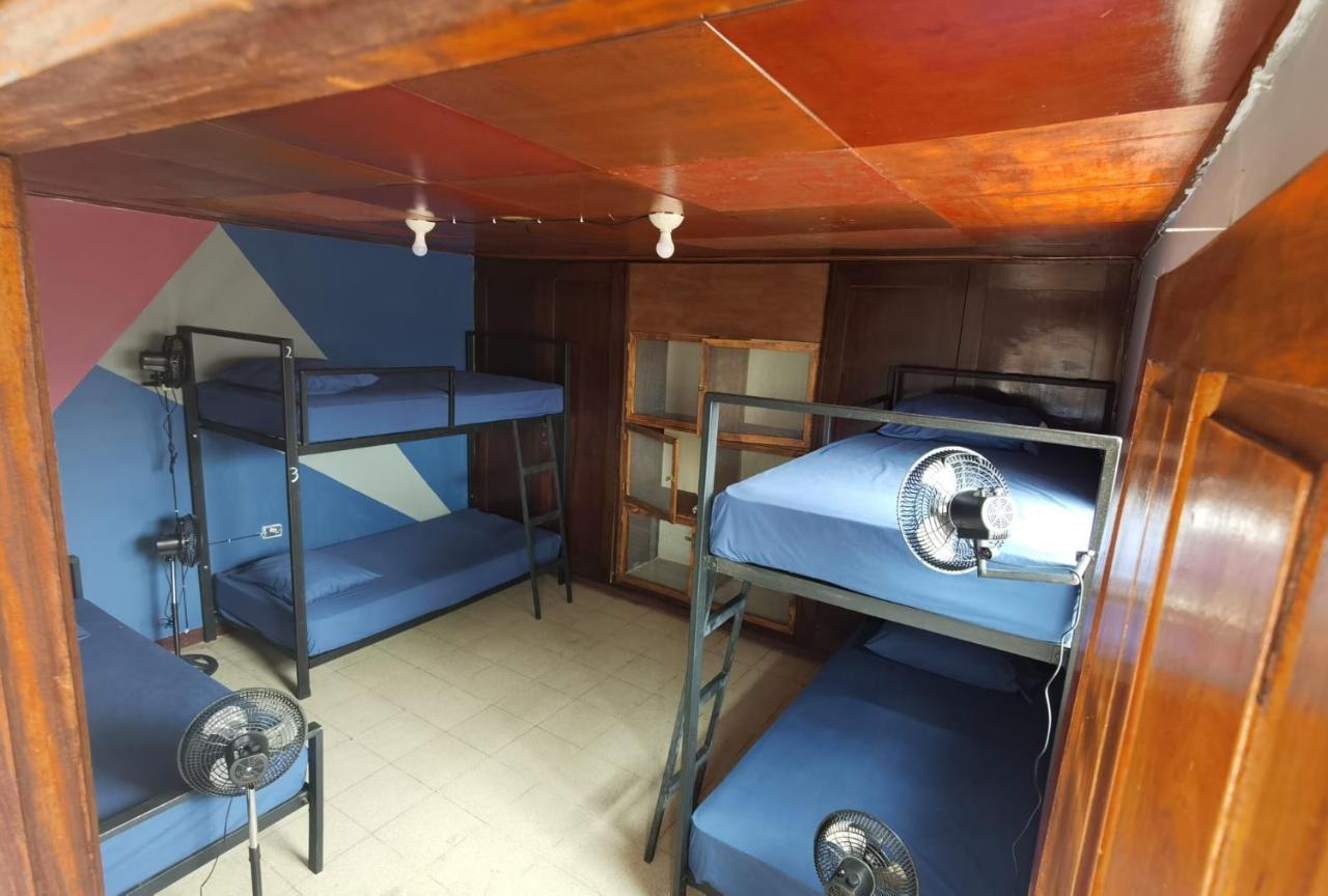 The Spot Hostel León Екстериор снимка