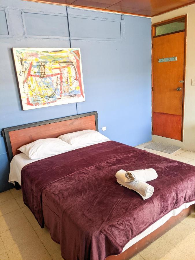 The Spot Hostel León Екстериор снимка